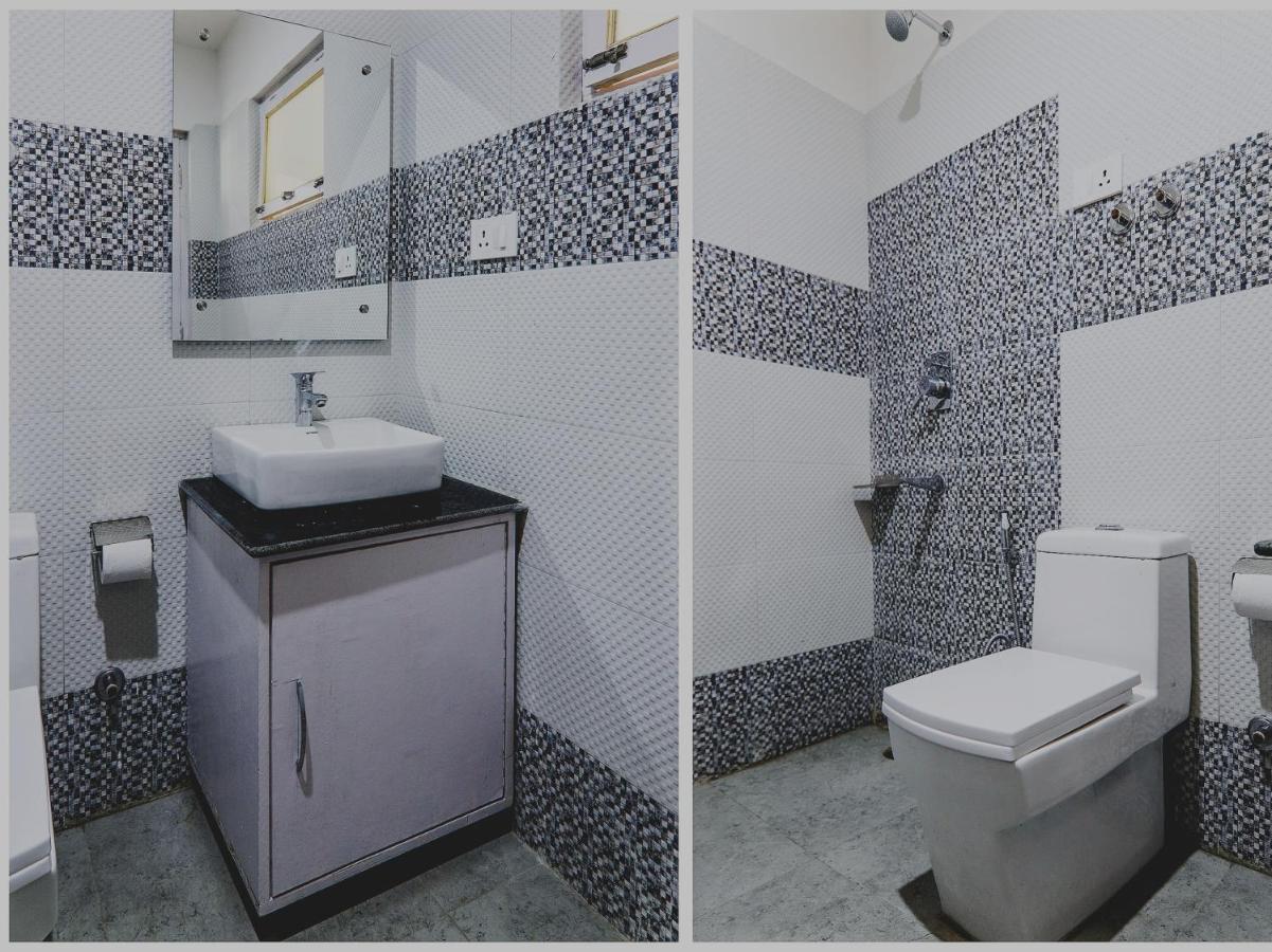 Oyo 72466 Hotel Yuvraj Shivpurī Екстериор снимка