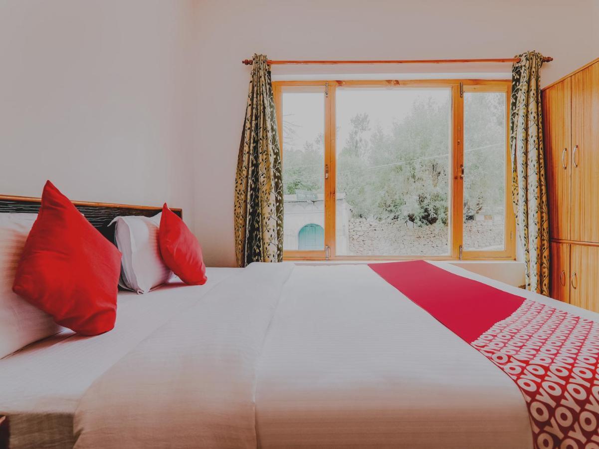 Oyo 72466 Hotel Yuvraj Shivpurī Екстериор снимка